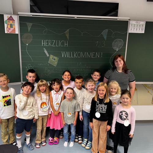 7 Kinder in der 2MSTB