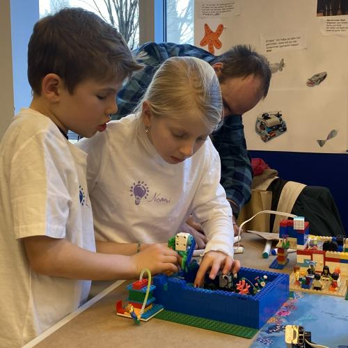 FLL 25