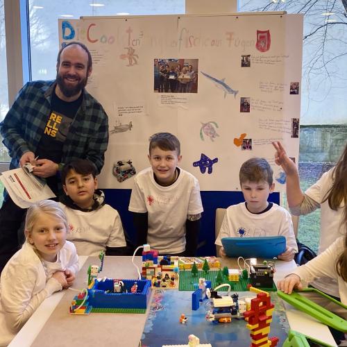 FLL 25